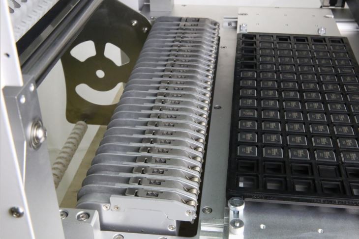 Small SMD Pick N Place Machine PCB Assembly